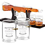 Jarra de whisky de vidrio con forma de escopeta Maverton - Grabado personalizado - Decantador de vidrio de 800 ml + 4 vasos de 300 ml - Juego de vasos de whisky - Idea de regalo para él - Connoisseur